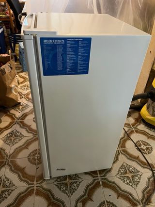 Nevera Midea 113L como nuevo