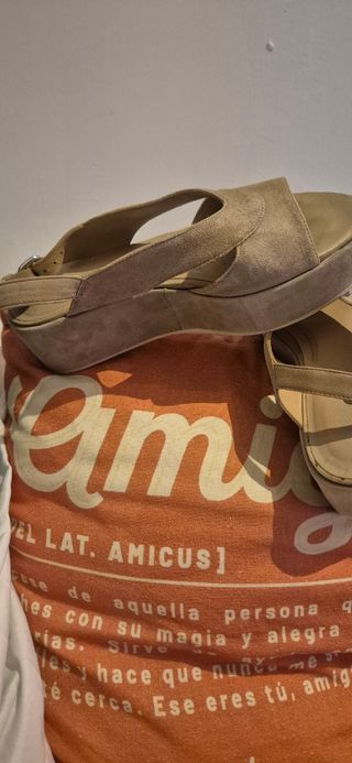 Sandalias Geox Beige