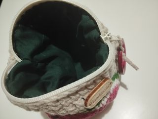 Monedero tejido a mano-kiwi