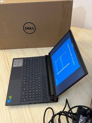 Portátil Gaming Dell G15 5530 Intel i5 15.6 FHD