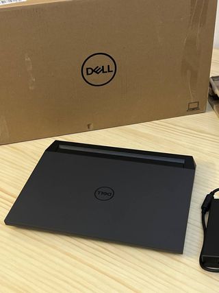 Portátil Gaming Dell G15 5530 Intel i5 15.6 FHD