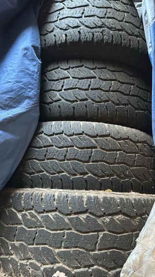 4 Neumáticos Coche Mixtos Usados