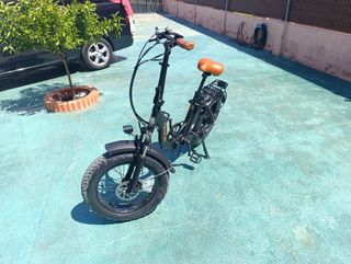 Bicicleta eléctrica plegable