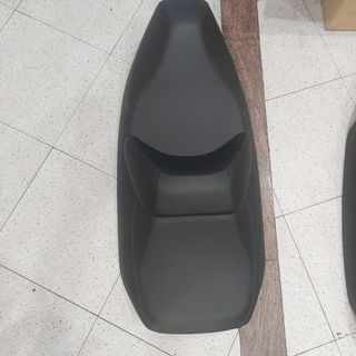 Asiento Suzuki Burgman: Negro