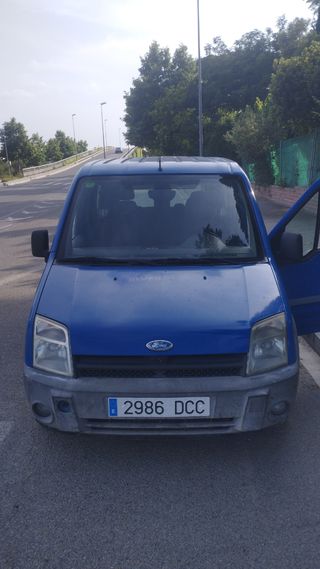 Ford Tourneo Connect 2005 se aceptan cambios 