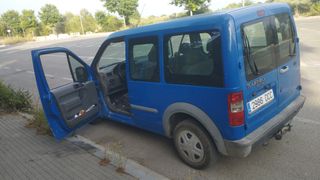 Ford Tourneo Connect 2005 se aceptan cambios 