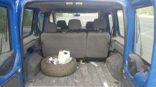 Ford Tourneo Connect 2005 se aceptan cambios 