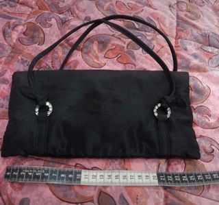 Borsetta Menbur vintage nera di stoffa e strass 