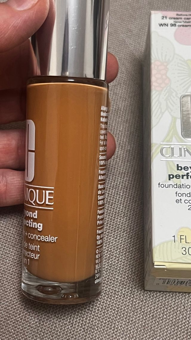 Base Clinique Beyond Perfecting 98