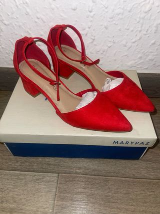 Zapatos MaryPaz rojos, talla 38
