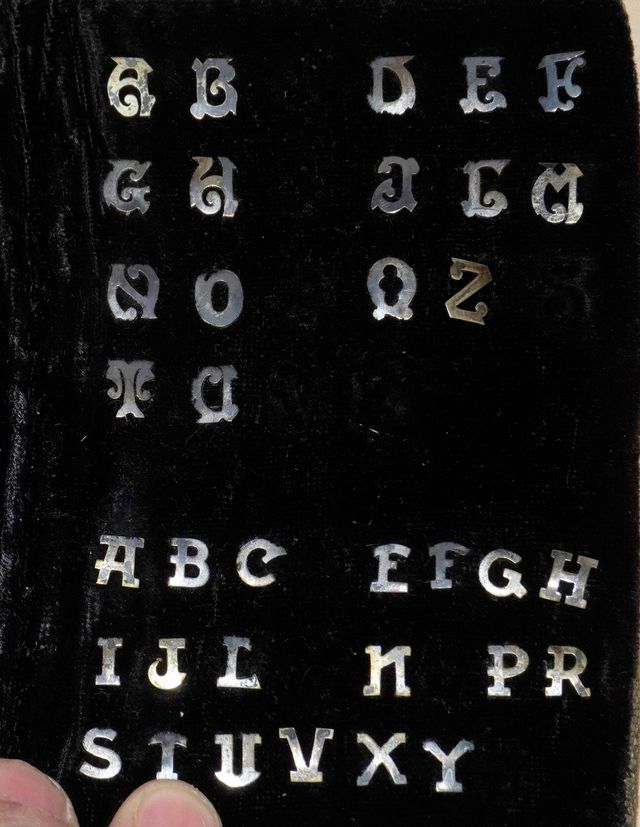 MUESTRARIO DE LETRAS PARA JOYERIA U ORFEBRERIA