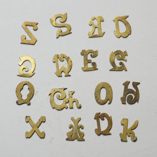 MUESTRARIO DE LETRAS PARA JOYERIA U ORFEBRERIA