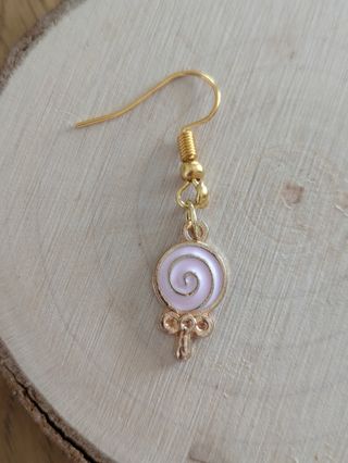 Pendientes caramelo dorados