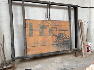 Burladero de madera y metal
