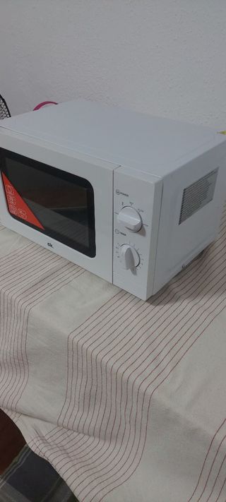 Microondas OK. Blanco - Como nuevo