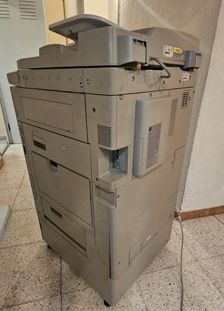 Fotocopiadora Canon imageRUNNER C2220i usada