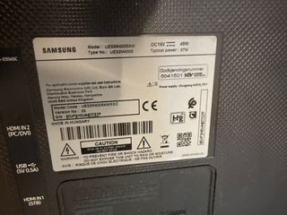 TV Samsung 32" negra