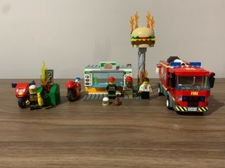 Lego City 60214 Camión de bomberos 