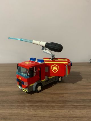 Lego City 60214 Camión de bomberos 
