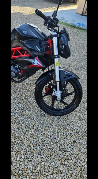 Benelli BN 125 - Moto