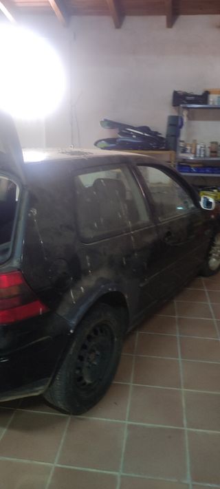 Volkswagen Golf 2004