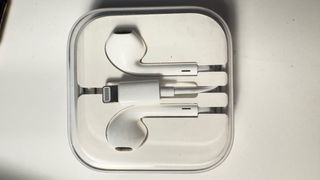 iPhone XS 256GB - Negro con auriculares y Carcasa 