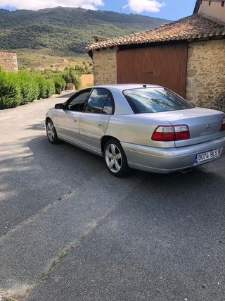 Opel Omega 2001