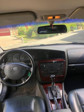 Opel Omega 2001