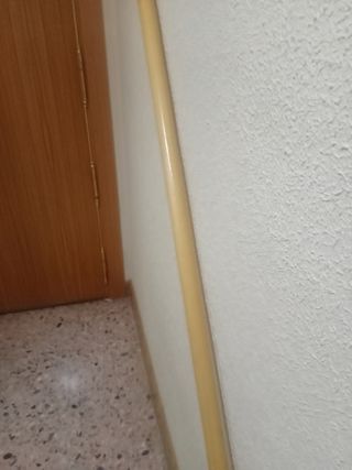 Barra cortina madera, color beige