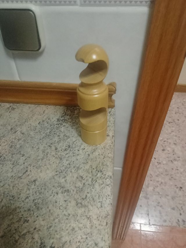 Barra cortina madera, color beige