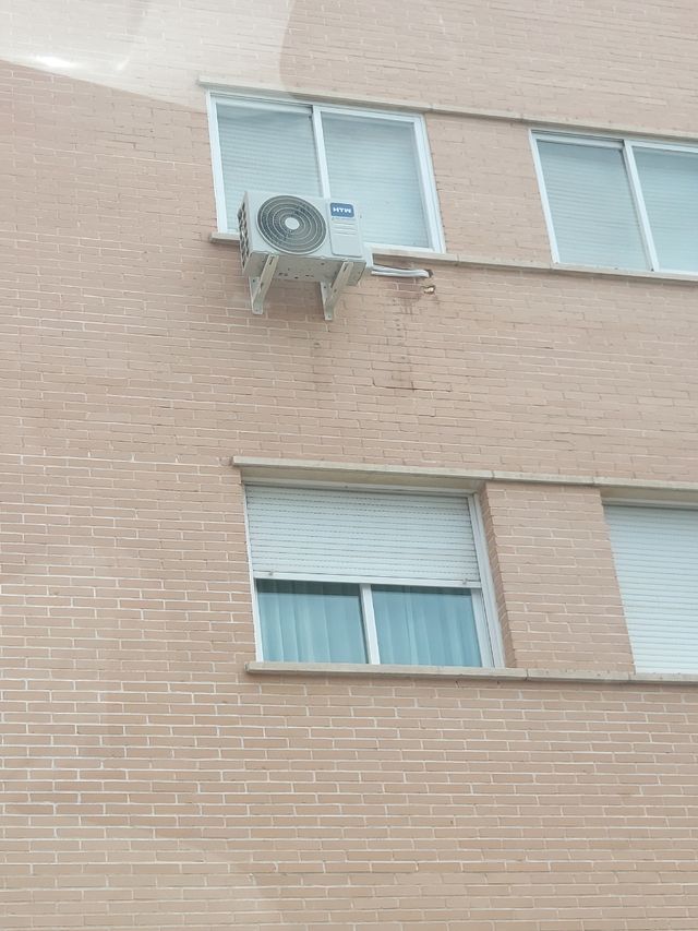 Técnico aire acondicionado bomba de calor