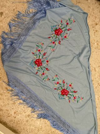 Traje gitana rojo: 2 mantones y zapatos