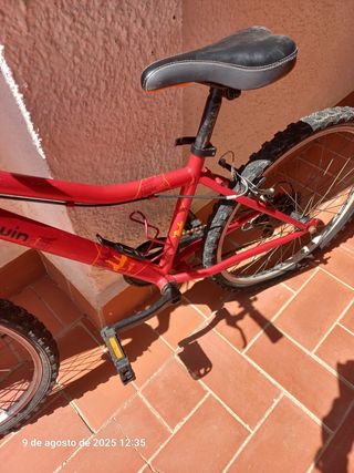 Bicicleta Btwin Rockrider 24