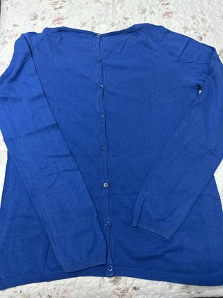 Suéter Massimo Dutti COMO NUEVO. Talla M