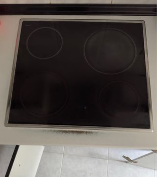 Vitrocerámica Fagor con mandos