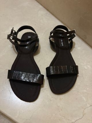 Sandalias planas marrones Made for Spain 39.