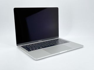 MacBook Pro 13" (2017) Intel Core i7 2.5GHz 2 núcleos - SSD 512Gb - 16GB RAM - Plata