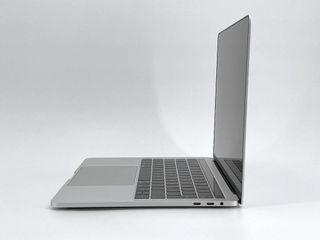 MacBook Pro 13" (2016) Intel Core i5 2.9GHz 2 núcleos - SSD 256GB - 16GB RAM  - Plata