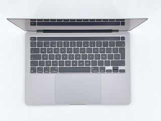 MacBook Pro 13" (2016) Intel Core i5 2.9GHz 2 núcleos - SSD 512GB - RAM 8GB - Gris Espacial