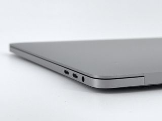 MacBook Pro 13" (2019) Intel Core i5 2.4GHz 4 núcleos - SSD 512GB - 8GB RAM