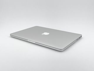 MacBook Pro 13" Intel Core i5 2.6GHz 2 núcleos - SSD 256GB - 8GB RAM