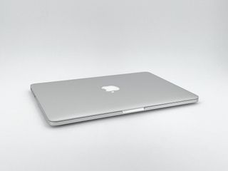 MacBook Pro 13" Intel Core i5 2.6GHz 2 núcleos - SSD 256GB - 8GB RAM