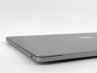 MacBook Pro 13" (2016) Intel Core i5 2.9GHz 2 núcleos - SSD 256GB - RAM 8GB - Gris Espacial