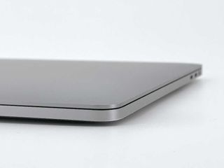MacBook Pro 13" (2018) Intel Core i5 2.3GHz 4 núcleos - SSD 512Gb - 16GB RAM - Gris Espacial