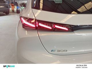 Peugeot 308  5P  Eléctrico 115kW (156CV) 54kWh GT