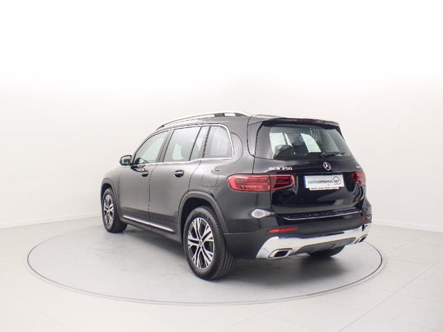 MERCEDES GLB 250 4MATIC