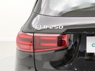 MERCEDES GLB 250 4MATIC