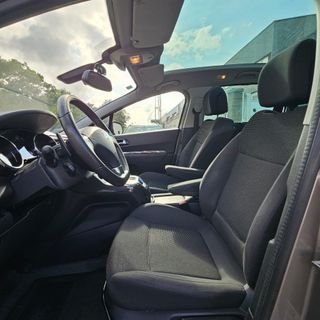 PEUGEOT 5008 Access 1.6 HDI 115 FAP