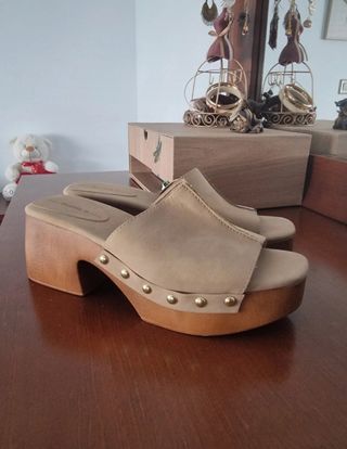 Cuñas beige verano