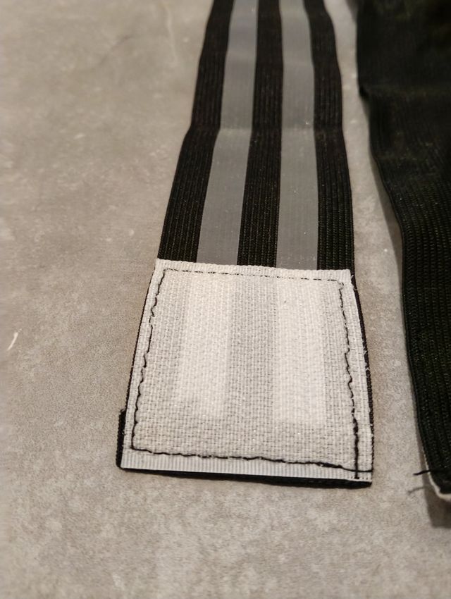 Cinta elástica reflectante para correr de noche 